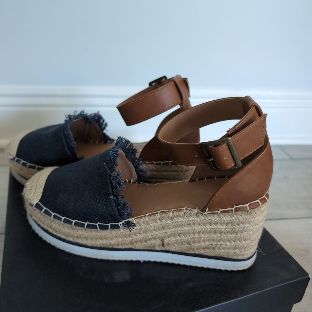 Nautica Valeria Platform Wedges, size 7